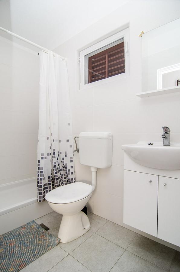 Apartments Dara Рогозница Екстериор снимка