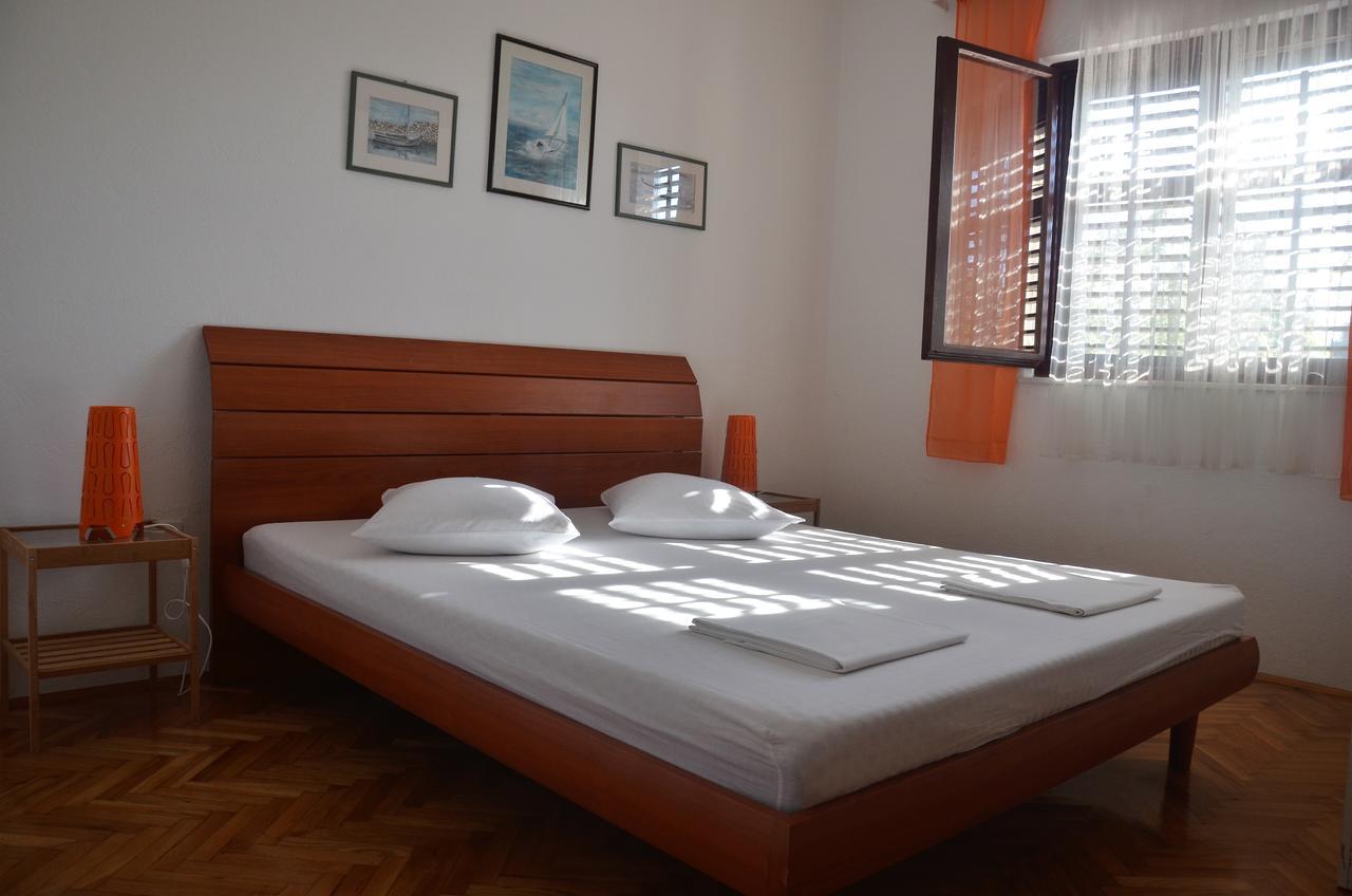 Apartments Dara Рогозница Екстериор снимка