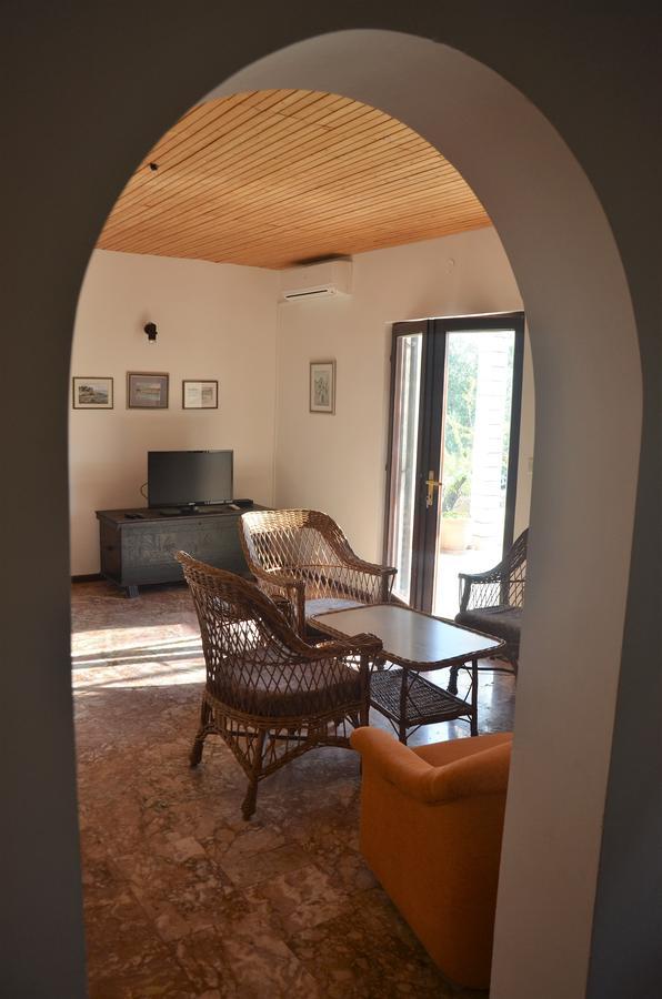Apartments Dara Рогозница Екстериор снимка