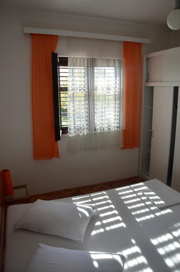 Apartments Dara Рогозница Екстериор снимка