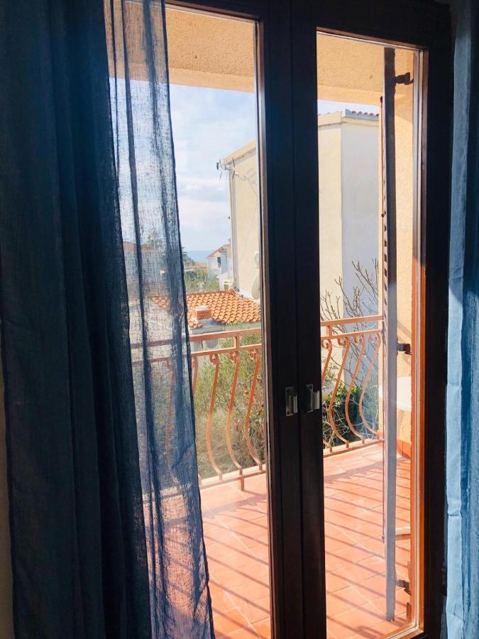 Apartments Dara Рогозница Екстериор снимка